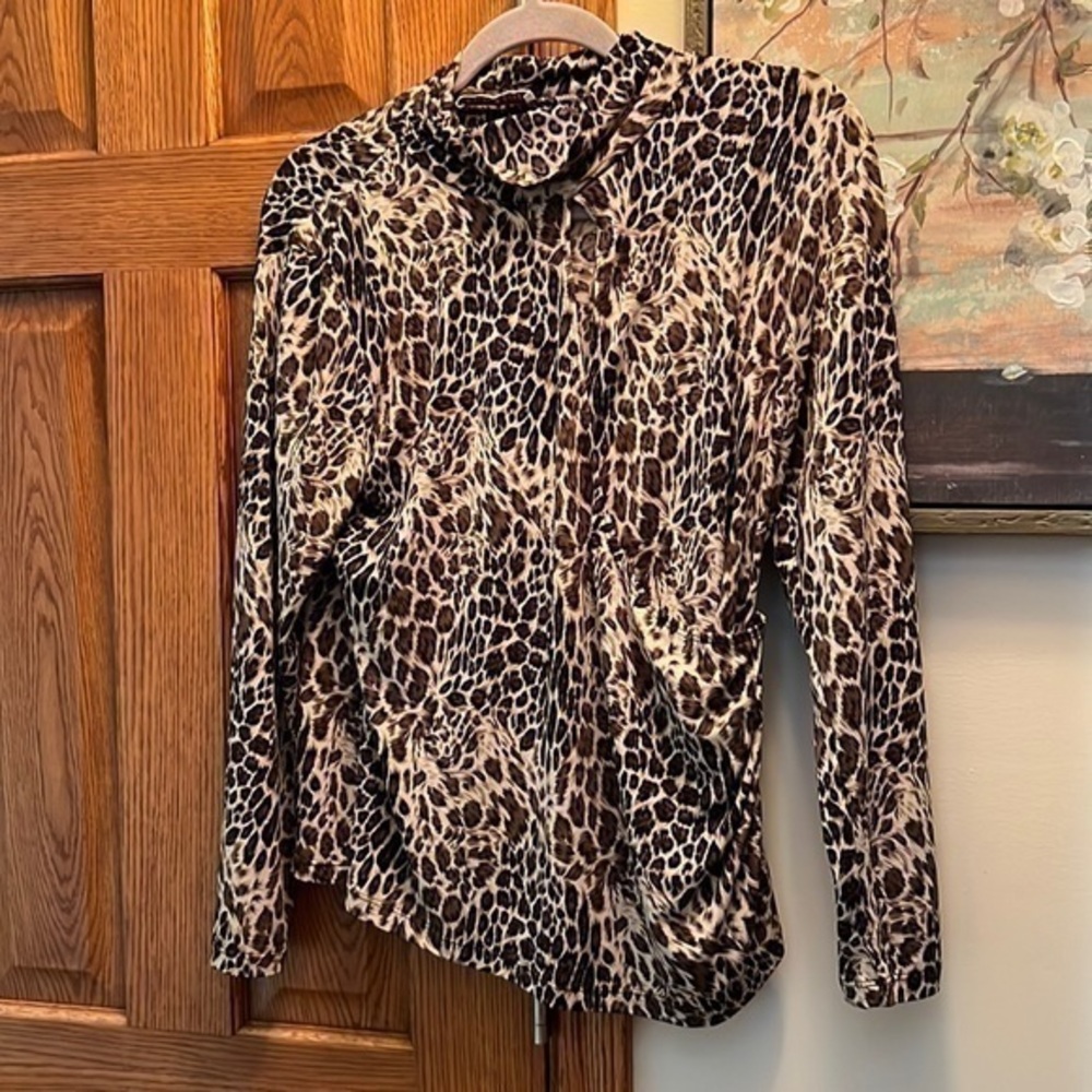 Sexy revel cleavage long sleeve shirt size XL